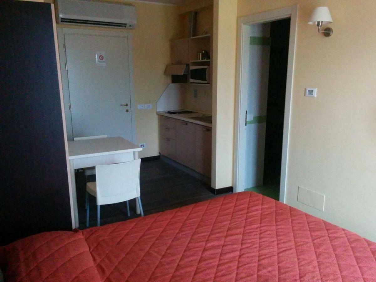 Appartamento Il Poggio Торторето Экстерьер фото